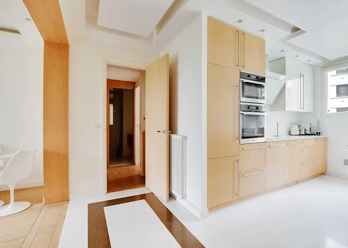 Charming Appt With A-c- 1bd-2p - Tour Eiffel