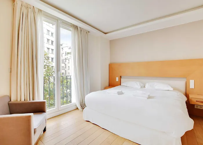 Charming Appt With A-c- 1bd-2p - Tour Eiffel * Paris